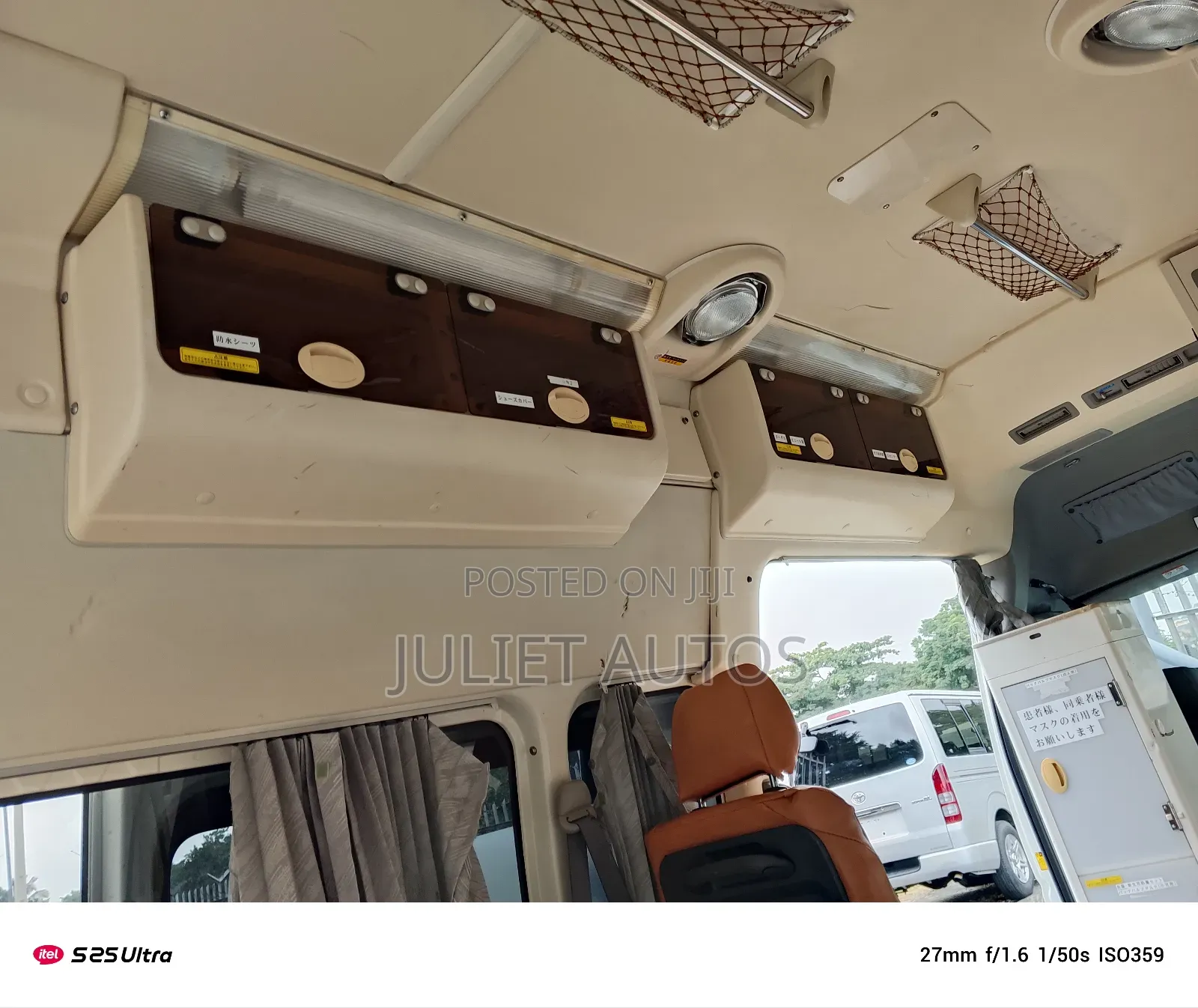 Toyota HiAce 2012 White