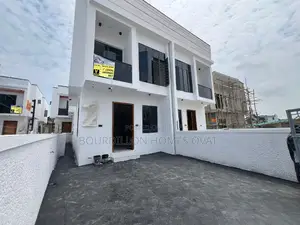 3bdrm Duplex in Ikota for sale