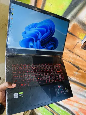 Photo - Laptop MSI GF65 Thin 10UE 16GB Intel Core I7 SSD 512GB