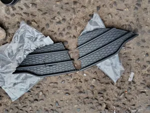 2013,2014,2015 Ford Escape Fog Lamp Cover