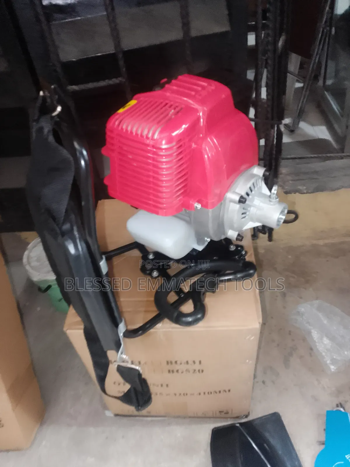 Aspero 4 Stroke Backpack Brush Machine