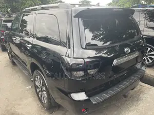 Toyota Sequoia 2015 Black