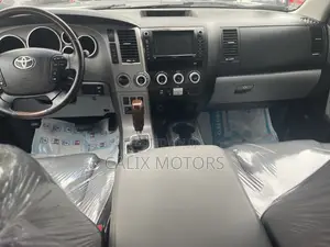 Toyota Sequoia 2015 Black