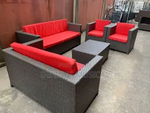 Complete Rattan Outdoor Chair With Table
