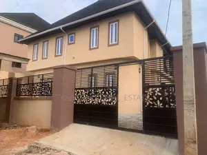 2bdrm Block of Flats in Limit, Benin City for sale
