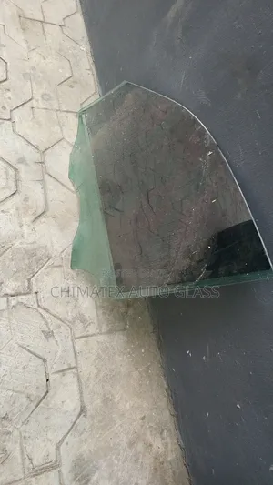 Ml350 2013 Front Door Glass Available