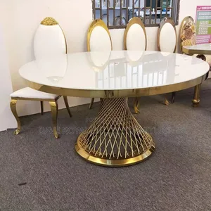 Classic Unique Design 10 Seaters Dinning Set