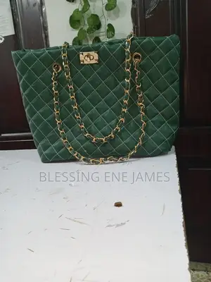 Handmade Chic Quilted Bag
