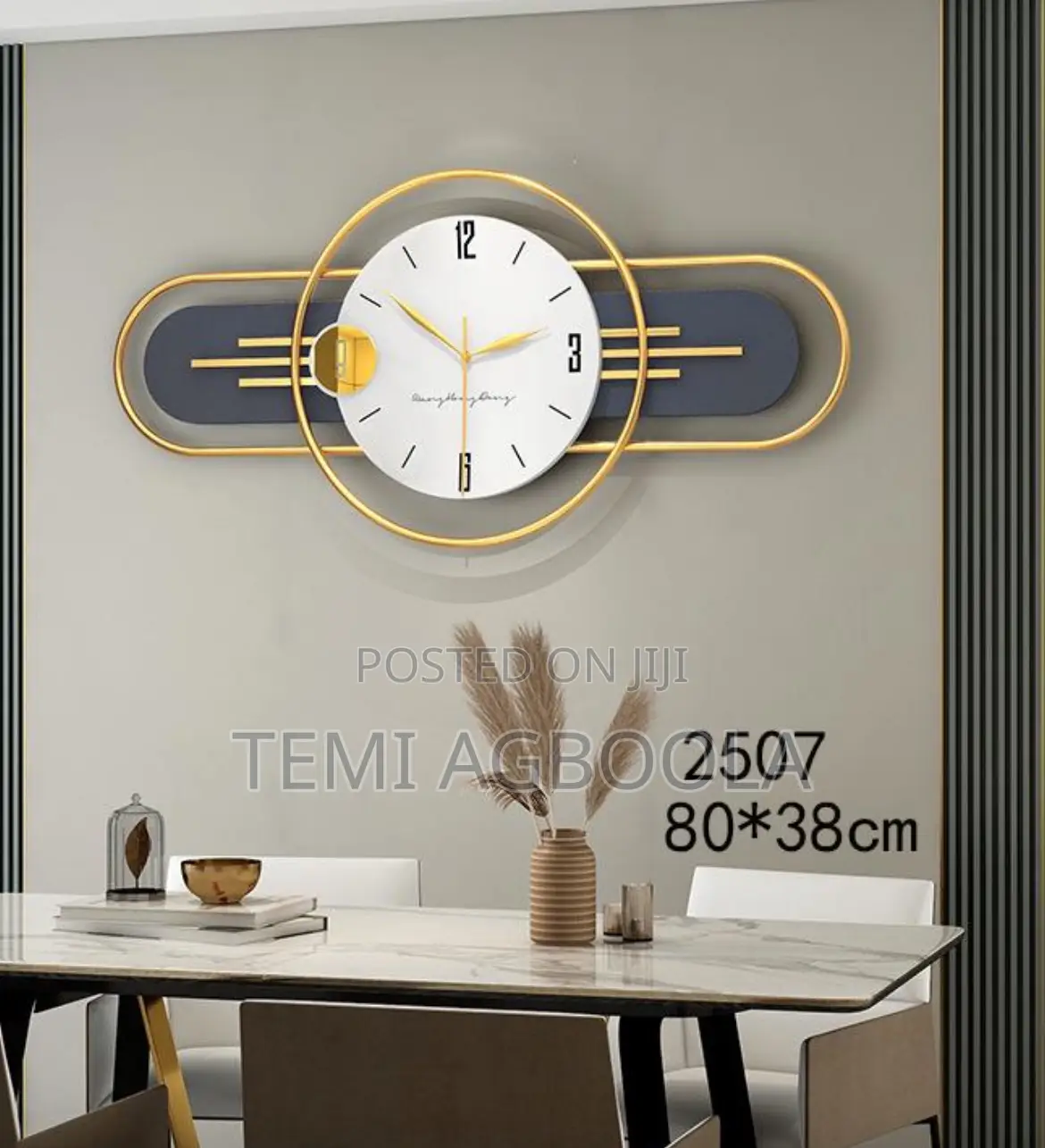 Luxury Decorative Big Hanging Wall Clock.
