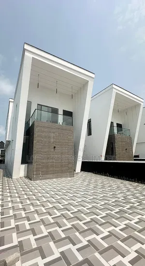 5bdrm Duplex in Lekki for sale