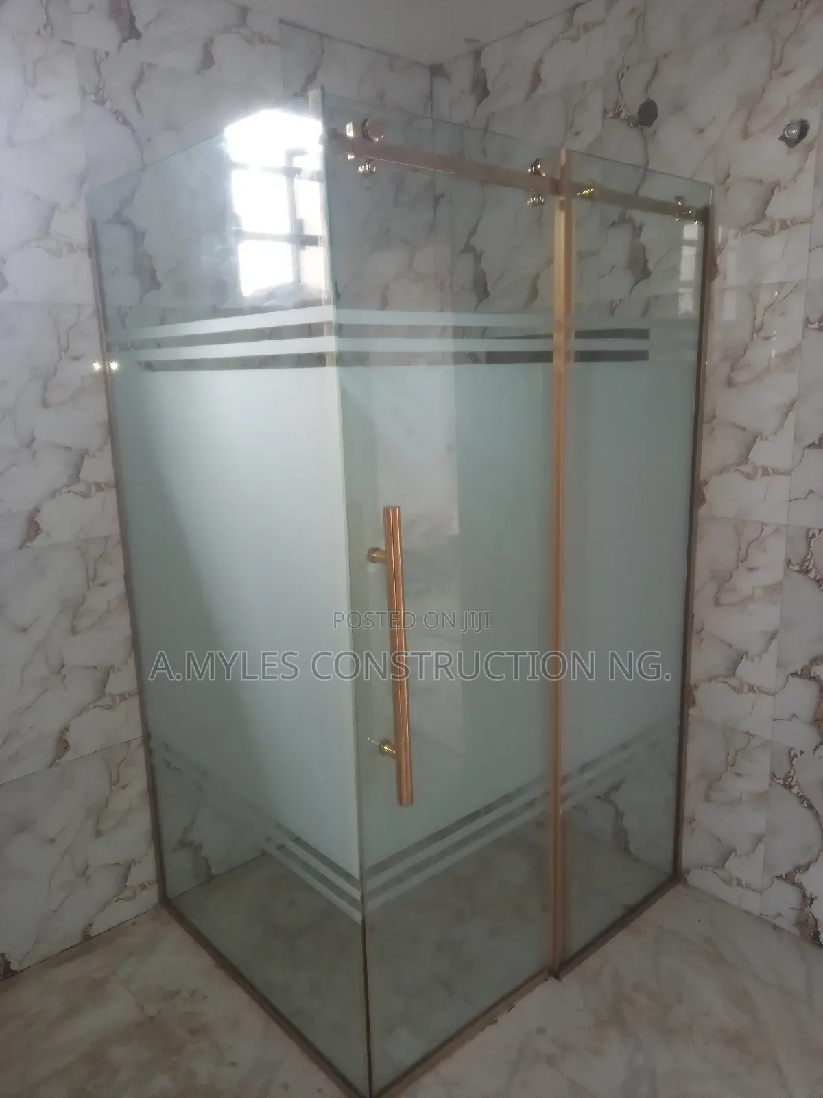 Gold Bathroom Cubicles Su