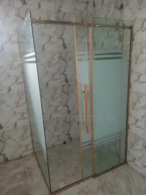 Shower Cubicles Gold