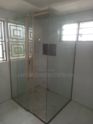 Lb Shower Cubicles Gold
