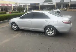 Photo - Toyota Camry XLE 4dr Sedan (2.4L 4cyl 5A) 2007 Silver