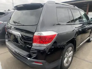 Toyota Highlander Limited 2012 Black