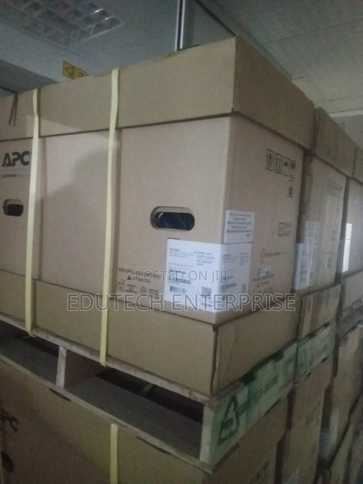 Apc Smart Ups 2200va LCD 230va With Smart Connect