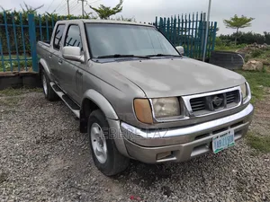 Nissan Frontier 2004 Silver