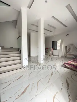 5bdrm Duplex in Idado for sale