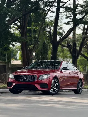 Mercedes-Benz E300 2017 Burgundy