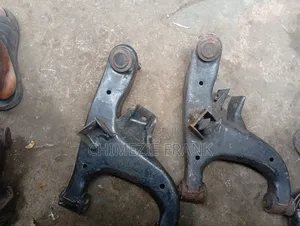 Low Arm Nissan Pathfinder 2005