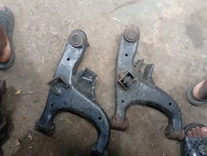 Low Arm Nissan Pathfinder 2005