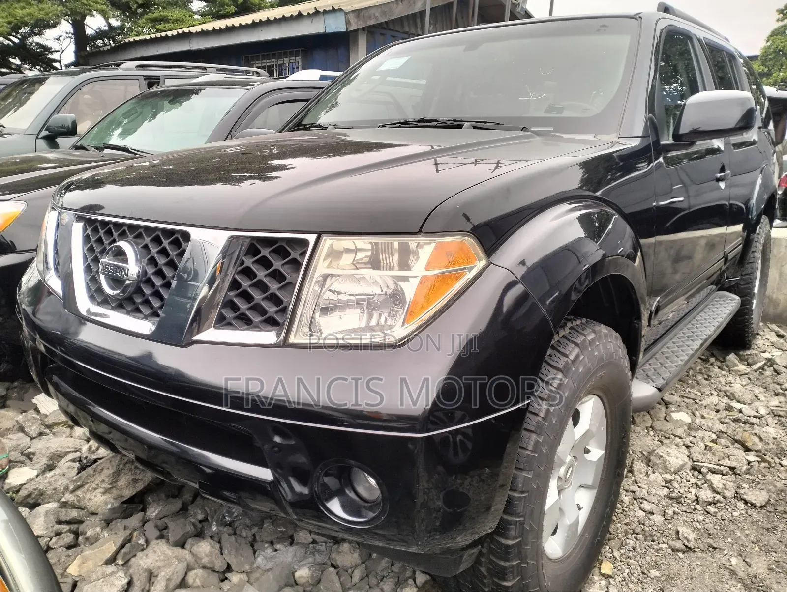 Nissan Pathfinder SE 4x4 2006 Black
