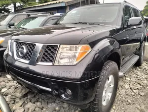 Nissan Pathfinder SE 4x4 2006 Black
