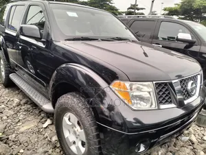 Nissan Pathfinder SE 4x4 2006 Black