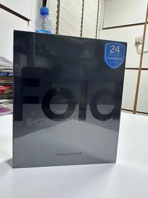 New Samsung Galaxy Z Fold4 256 GB Blue
