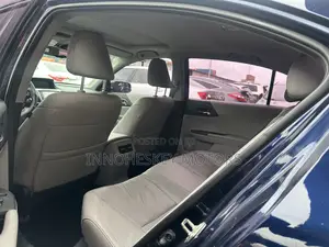 Honda Accord Touring 4dr Sedan FWD (3.5L 6cyl 6A) 2016 Blue