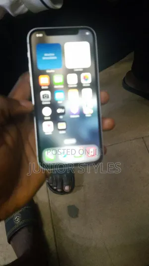 Apple iPhone 12 64 GB White