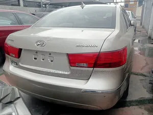 Hyundai Sonata 2.0 GLS Automatic 2009 Gold