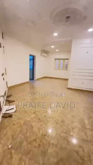 2bdrm Apartment in Wuse 2 for rent