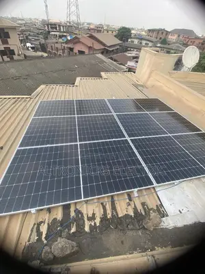 Professional Solar Panel Installer