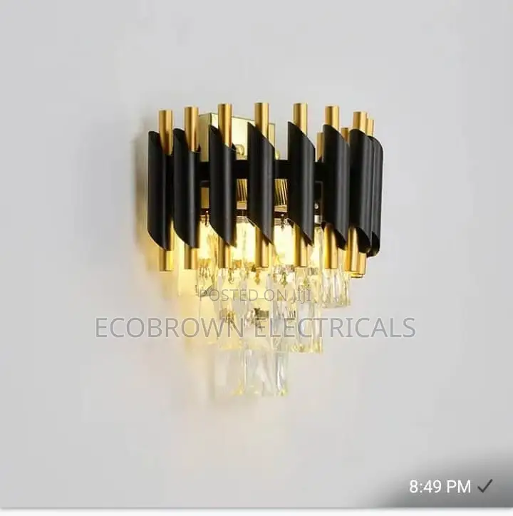 Postmodern Simplicity Dining Hall Wall Lamp