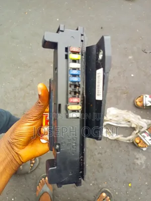 Inner Fuse Box for Es Highlander Camry Corolla Hillux Rav4
