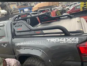 Rolling Boot Cover With Trd Spoiler