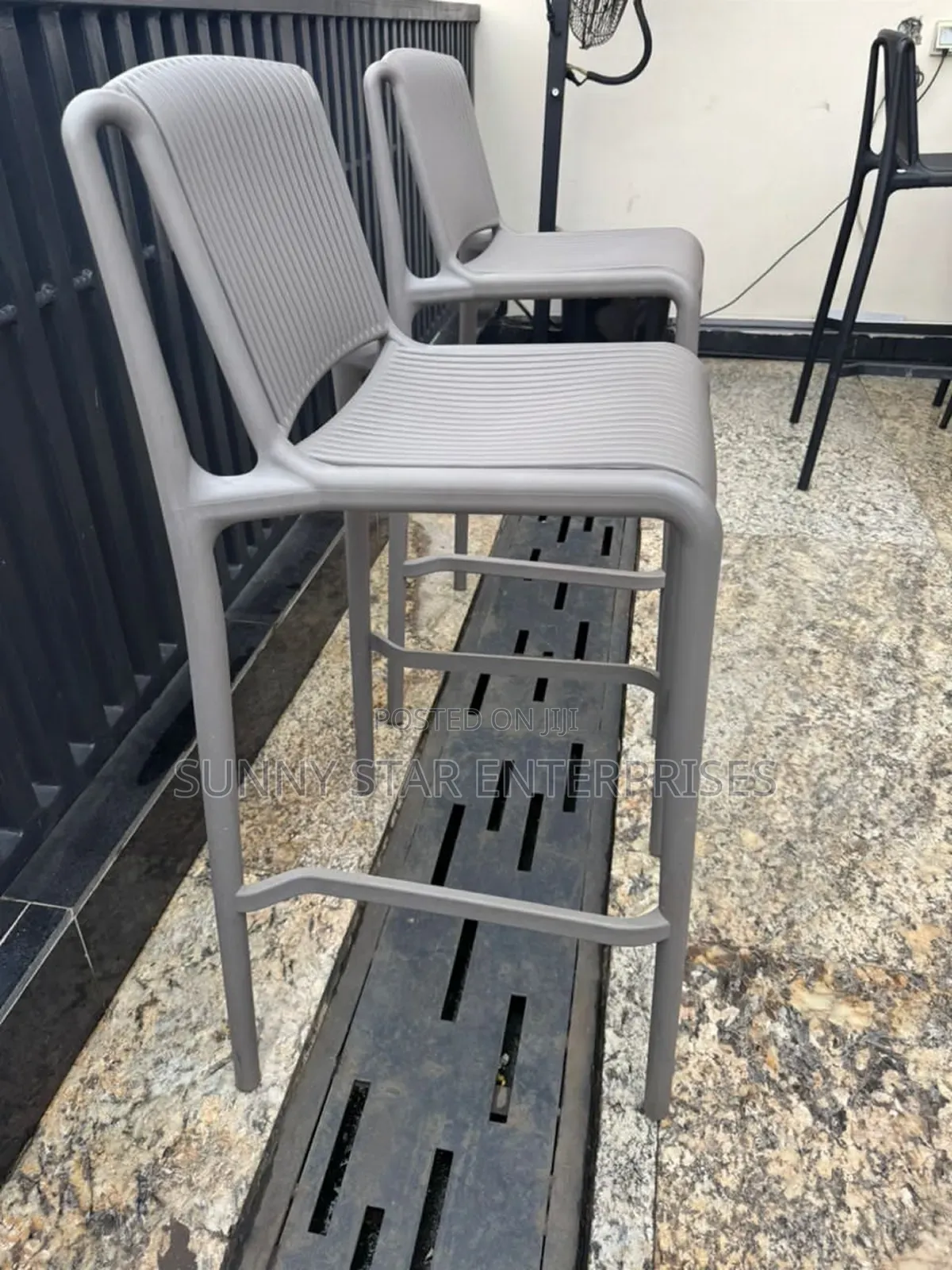 Quality Imported Bar/High Chair