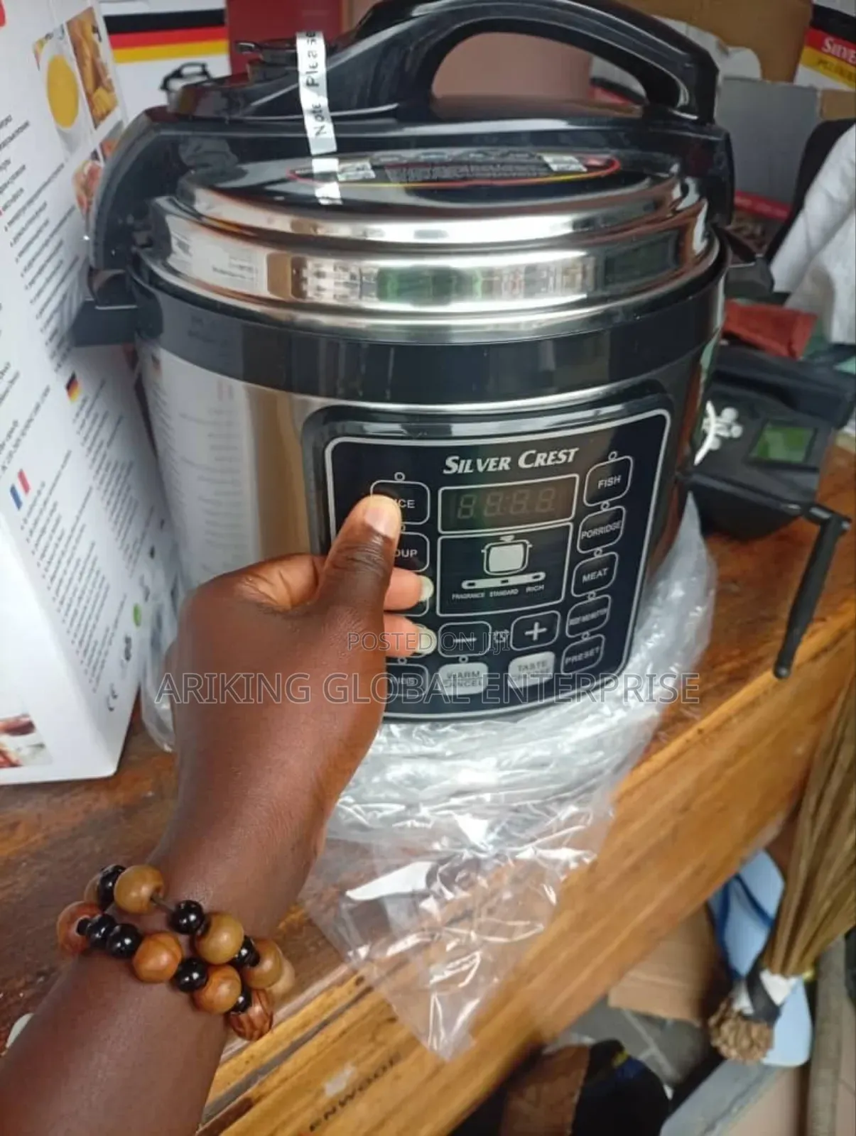 Original Silver Crest Electric Pressure Pot.