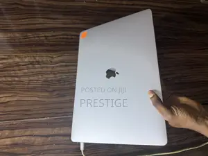 Laptop Apple MacBook Pro 2016 16GB Intel Core I7 SSD 1T