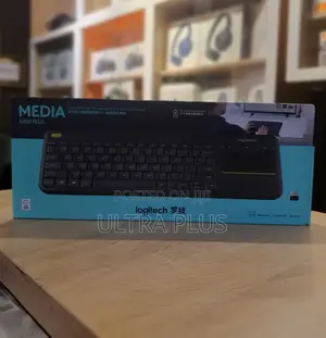 Logitech K400 Plus Wireless Touch Keyboard