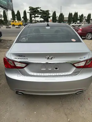 Hyundai Sonata Limited 2.0T Sedan (2.0L 4cyl 6A) 2013 Silver