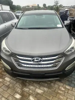 Hyundai Santa Fe Limited 4dr SUV AWD (3.3L 6cyl 6A) 2015 Gray