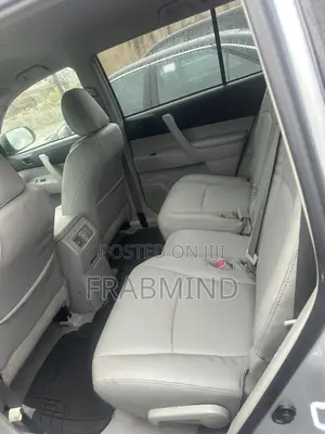 Toyota Highlander Sport 2010 Silver