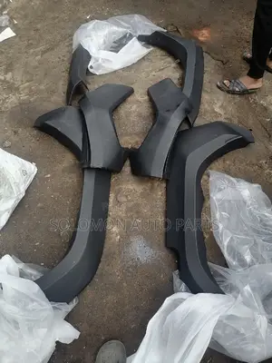 Fender Chrome or Padded Hilux 2024 Gr Face