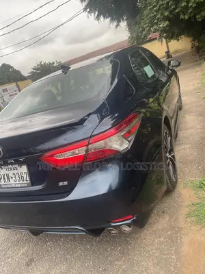 Toyota Camry SE FWD 2020 Green