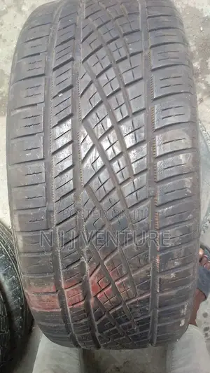 275 35 R22 Miche Tyre