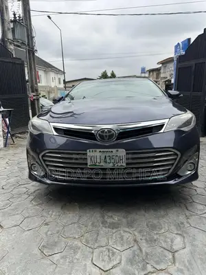 Toyota Avalon Limited 4dr Sedan (3.5L 6cyl 6A) 2015 Blue