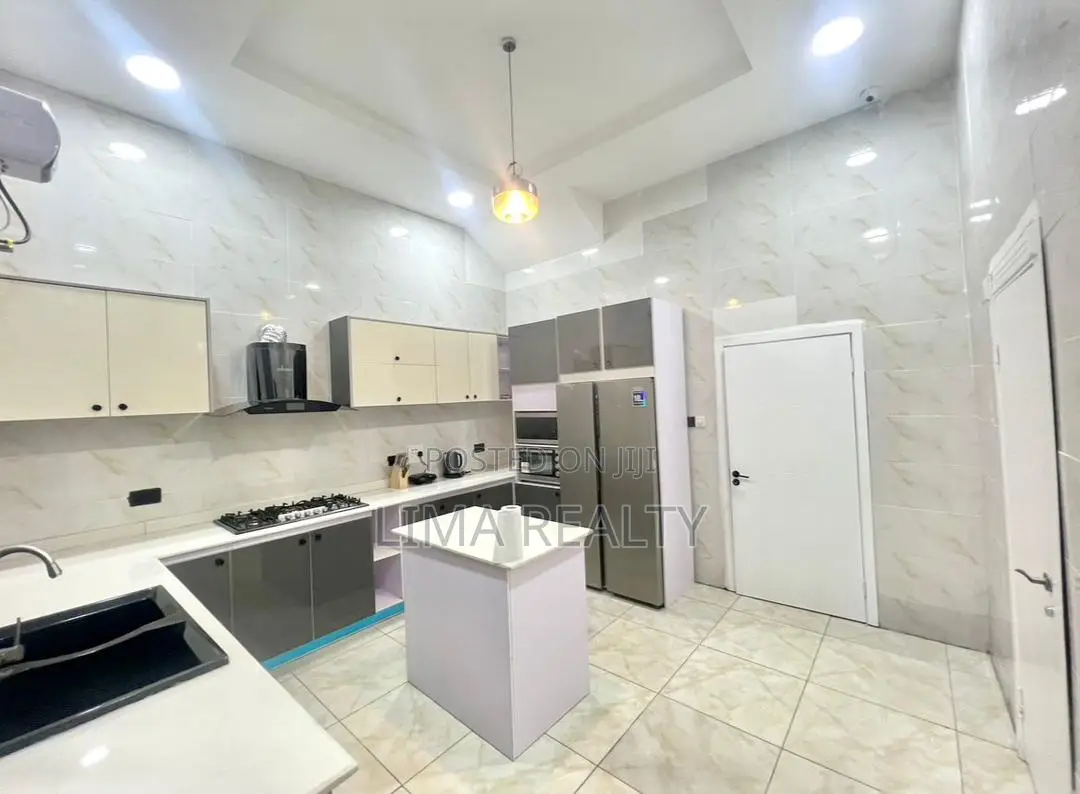 4 Bed Self Compound, Spacious and Comfy