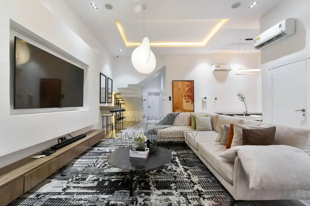 4 Bed Self Compound, Spacious and Comfy